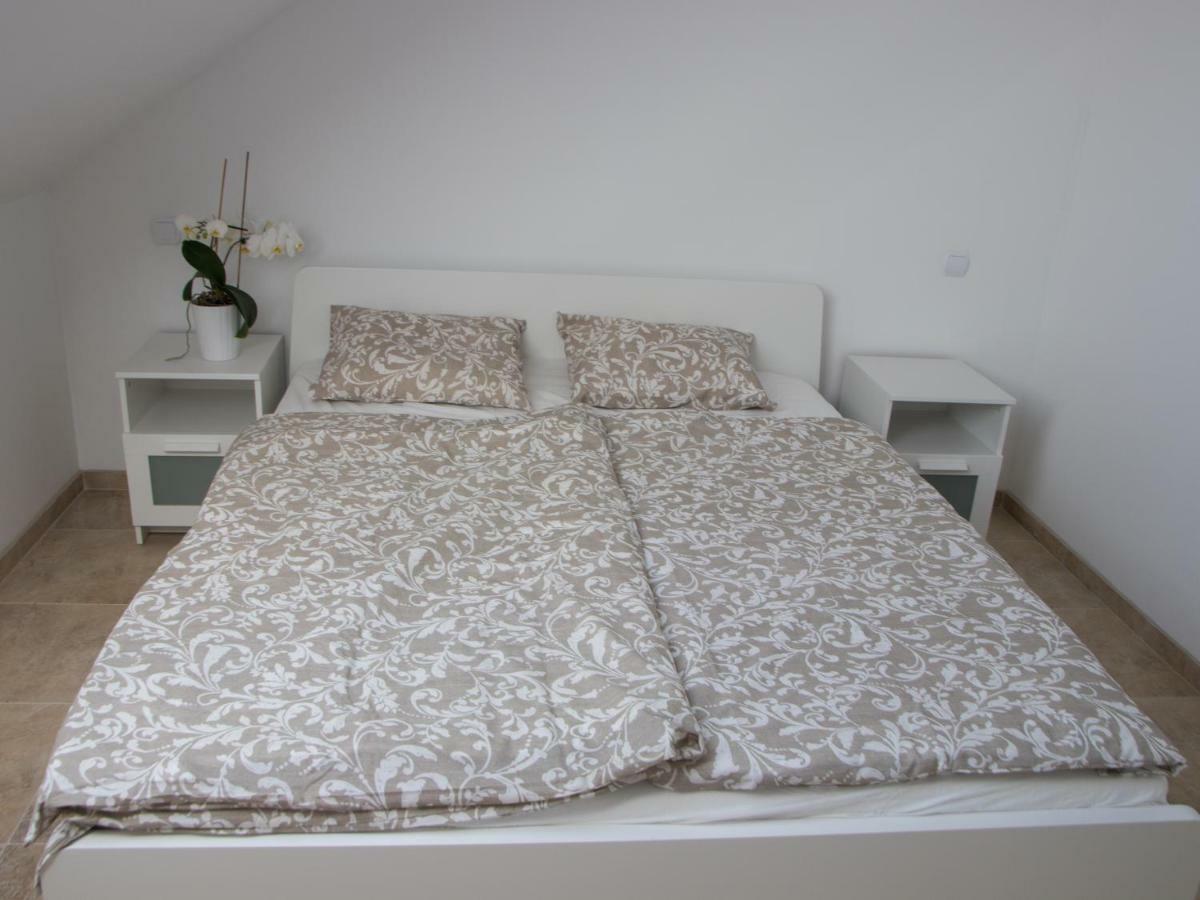 Zleby Apartman U Fuxu מראה חיצוני תמונה